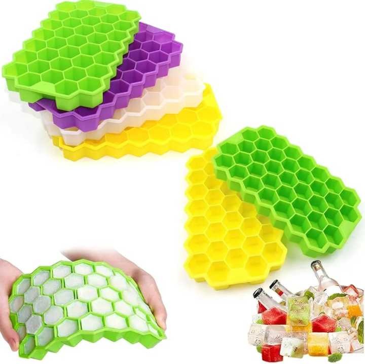 Honey Cube Honeycomb Tray 37 Silicone Cubes Ice Cube Making Mold with Lids (Random Color)